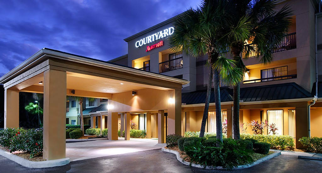 Courtyard Sarasota Bradenton Airport Hotel Bagian luar foto